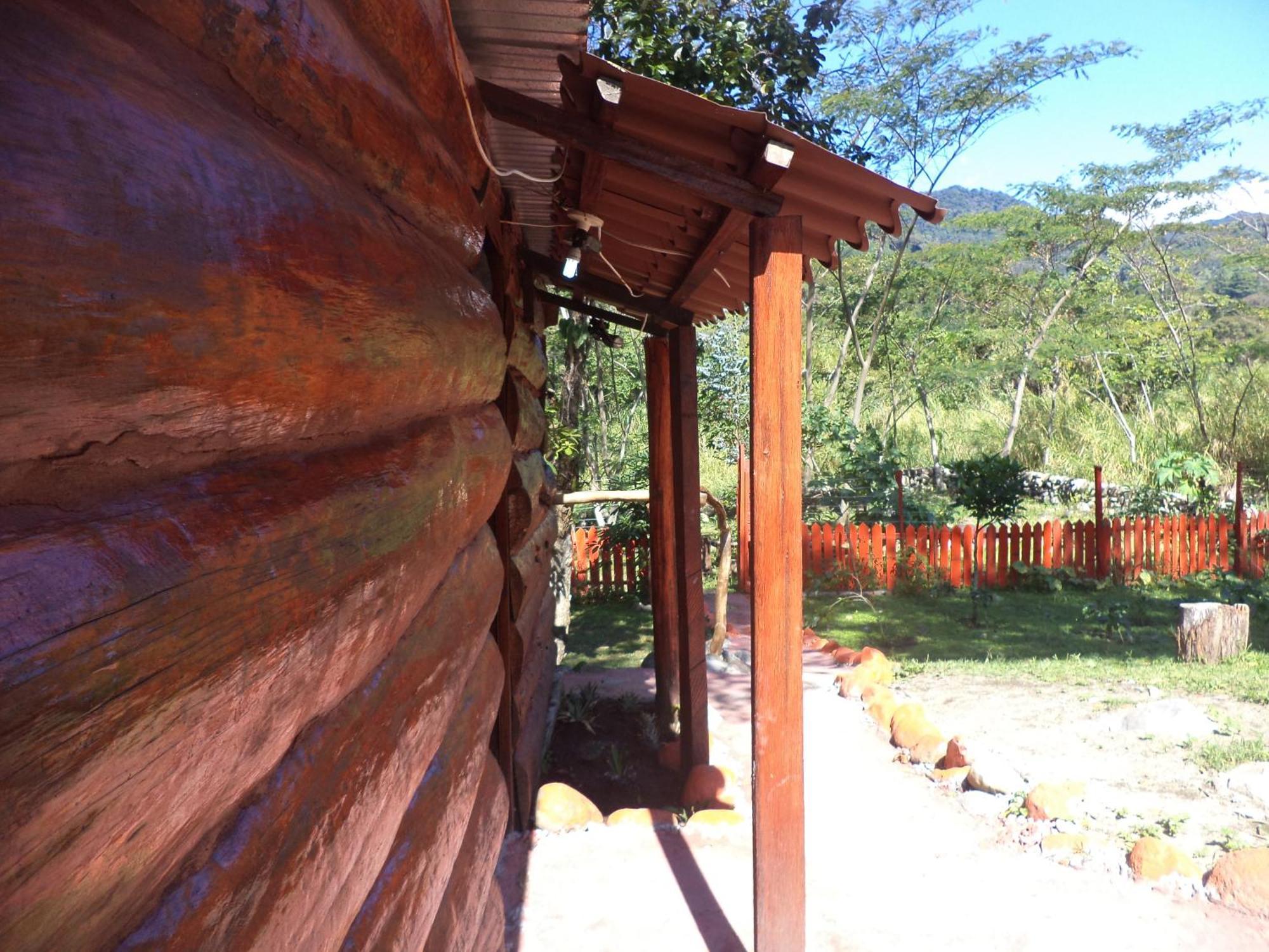 Fireside Inn And Grill Букет Екстериор снимка