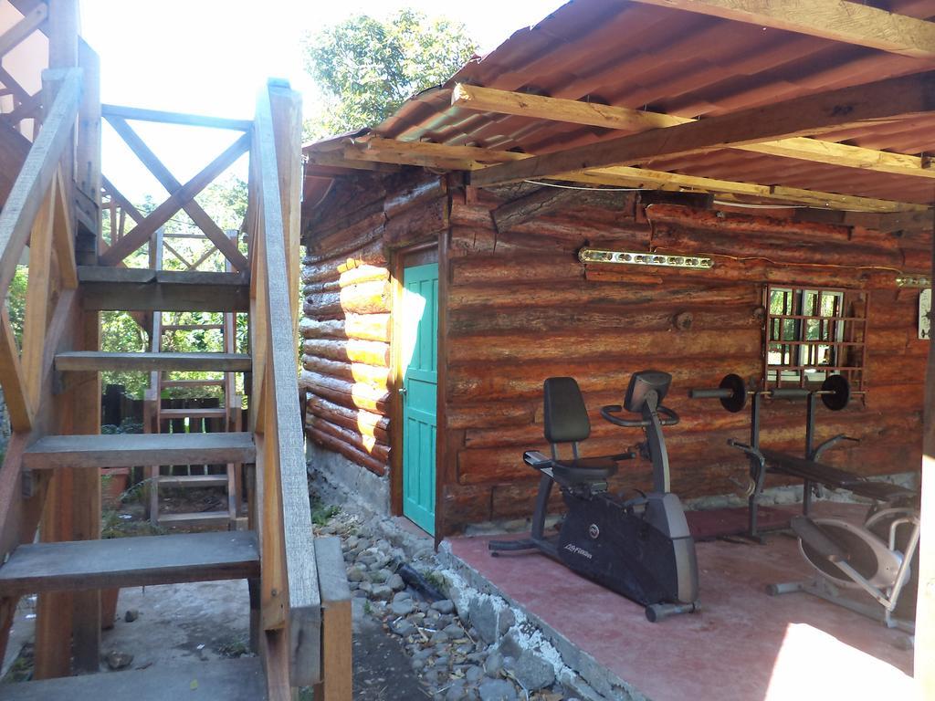 Fireside Inn And Grill Букет Стая снимка